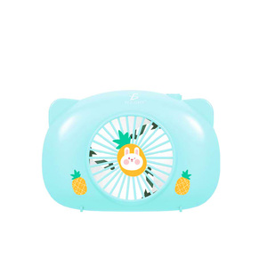 Mini Ventilatore Personale Portatile Ricaricabile con Luce, Colori Pastello, Indossabile e Pieghevole per Uso Domestico e in Auto - Product Image 3