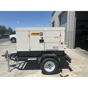 Generador de Gasolina Multiquip WhisperWatt DCA25SS 2024 - Product Image 1