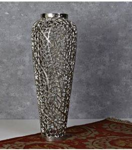 Maceta de Aluminio Resistente con Acabado Tallado a Mano que Combina Simplicidad, Resistencia y Elegancia para Decoración de Jardines Interiores y Exteriores - Product Image 5