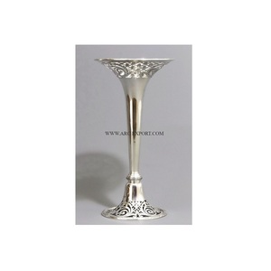 Mesa de artículos de plata de aluminio, centro de mesa decorativo, jarrones de flores, diseño atractivo, jarrones de flores para interiores de gran tamaño para el hogar a la venta - Product Image 1