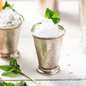 Tono dorado Latón Julep Cup 100 Latón puro Mint Julep Cup Party Disponible Venta al por mayor y precio de fábrica Grabado Julep Cup - Product Image 4