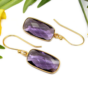 Femmes Style bleu topaze pierre précieuse Hydro Quartz coussin forme 18k plaqué or lunette boucle d'oreille Lite poids laiton bijoux en gros - Product Image 6