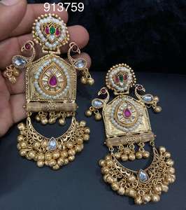 Estilo único Oreja de elefante Estilo Tribal Kuchi Boho Jhumka Pendientes de color chapados en oro de plata alemana hechos a mano en estilo personalizado - Product Image 1