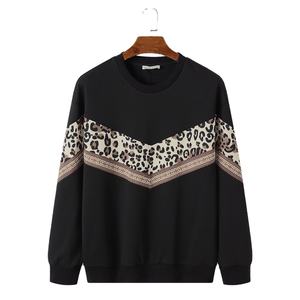 2023 sudaderas de cuello redondo precableadas personalizadas para hombres, suéter elegante con logotipo, suministro al por mayor de tela tejida teñida Lisa para invierno - Product Image 1