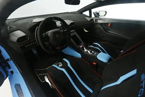 Lamborghini Huracan STO 2023 certifiée propre et utilisée de manière équitable - Product Image 3