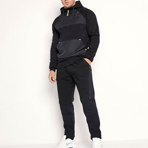 Survêtement en polyester pour hommes Ensemble de jogging survêtement personnalisé Ensemble de jogging piste vierge marque privée Ensemble de survêtement pantalon de survêtement et sweat à capuche pour hommes - Product Image 1