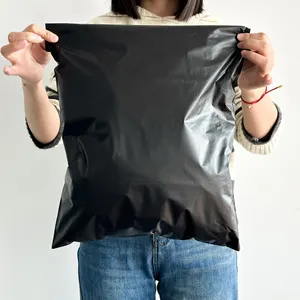 Özel Logo baskılı Express geri dönüşümlü siyah kurye çantaları giysi nakliye paketi zarf poli mailler posta Polymailer çantası