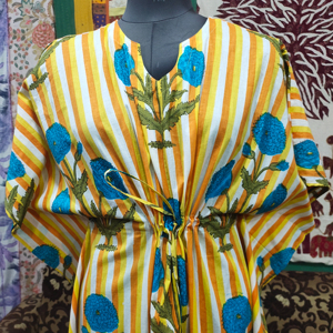 Vestido de caftán de algodón Floral de talla libre, ropa de playa informal para mamás, ropa de dormir, vestido de vacaciones, opciones de talla grande disponibles - Product Image 1