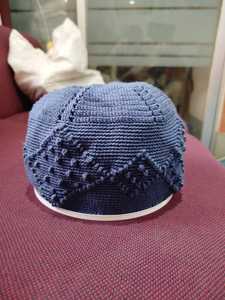 Haute qualité nouvelle tendance au crochet musulman prière chapeau Kufi hommes femmes crâne tricot bonnets Islam Kufi chapeaux pour hommes de BD - Product Image 6