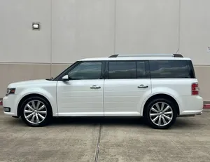 Ford Flex 2019 en parfait état - Product Image 1