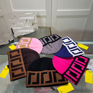 Bonnet brodé personnalisé avec logo Bonnet tricoté à froid Chapeau chaud d'hiver de luxe pour hommes et femmes - Product Image 2