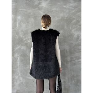 Chaleco Negro con Plumas Topshow al por Mayor - [object Object] - Product Image 5