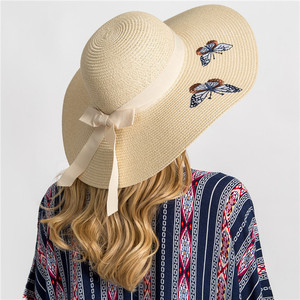 Mùa Hè Phụ Nữ Rộng Phẳng Brim Mềm Tùy Chỉnh Thêu Bướm Ban Nhạc Thoáng Khí Gấp Upf 50 + Mặt Trời Visors Giấy Rơm Mũ Cap - Product Image 1