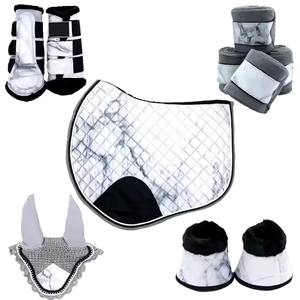 Ensemble de tapis de selle pour cheval matelassé de style moderne et haut de gamme |   Équipement d'équitation professionnel pour le saut d'obstacles, fabrication directe - Product Image 5