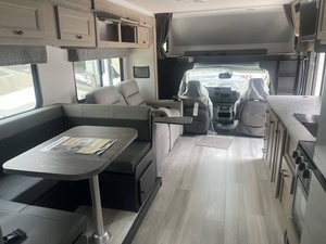 รถบ้านเคลื่อนที่รุ่นใหม่ปี 2026 ฟอเรสต์ ริเวอร์ ฟอเรสเตอร์ 3011DSF - Product Image 2