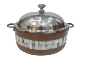 Marmite isolée de qualité supérieure avec couvercle décoratif de finition antique servant une marmite chaude pour l'article d'ustensiles de cuisine à la maison - Product Image 3