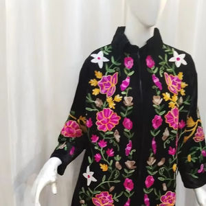 Vente chaude Mexicain Vintage Brodé Femmes Long Manteau D'hiver Tissé Coton Toile Avant Ouvert Manches Complètes Bouton Décoration - Product Image 1