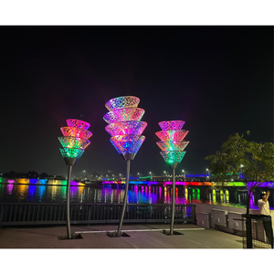 Grande sculpture d'art moderne en acier inoxydable écologique avec design vertical pour villas, parcs et cours - Product Image 2