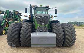 Tractor de ruedas VARIO FENDT 4WD de alta calidad 1050 con motor Kohler, caja de cambios, piezas esenciales, tractor de ruedas de larga vida útil - Product Image 2