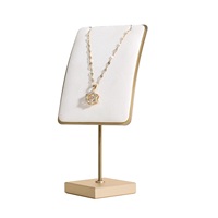 Présentoirs de collier à vendre avec du velours, grand support de support de collier en métal pour les vendeurs, les exposants, les spectacles,