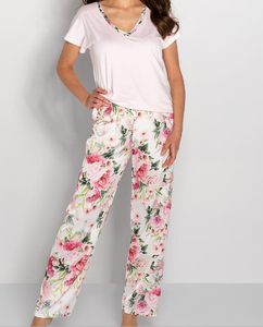 MOQ bajo Ropa de mujer Diseño personalizado Logo Imprimir Casual Conjunto de dos piezas Cuello redondo Manga corta Top y pantalones Trajes - Product Image 1