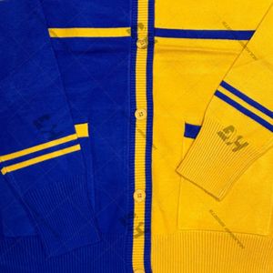 Bleu royal et jaune | Sigma | | Gamma | | Rho |   Cardigan pour femme à col en V, couleur personnalisée, 100% chenille, logo brodé sur le dos et sur le devant - Product Image 6