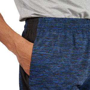 Pantalones cortos de baloncesto con nombre de equipo personalizado, precio al por mayor, pantalones cortos de baloncesto sublimados básicos - Product Image 4