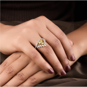 แหวนมงกุฎสีเหลืองทองหรูหราพร้อมเพชรสีเหลืองรูปไข่พราวเหมาะสำหรับการหมั้นในวันครบรอบแต่งงานจากอินเดีย - Product Image 5