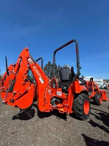 Chargeur compact Kubota BX-23S avec pelle rétrocaveuse |   Machine agricole diesel 4x4 |   Tracteur compact Kubota BX-23S 4RM avec chargeur - Product Image 5