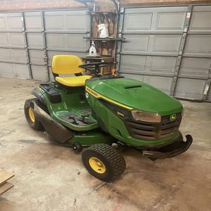 Tondeuse à gazon John Deere de qualité supérieure, 2 temps, livraison rapide, fonctionnalités avancées, à vendre - Product Image 3