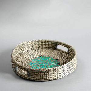 Bandeja redonda de nácar de alta calidad al por mayor con asas de algas marinas Bandeja decorativa Bohemia para servir de Vietnam - Product Image 4