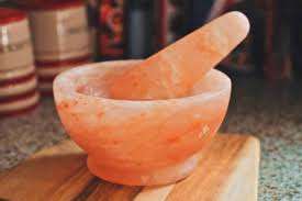 Anwar Pilon à mortier de sel rose de l'Himalaya de qualité supérieure Style fleur d'ivoire Sel de roche sain Fabriqué à la main au Pakistan - Product Image 4