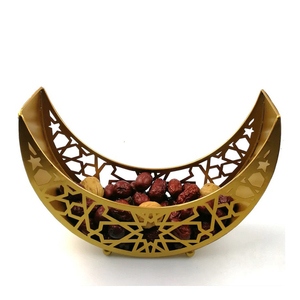 DECORATIVO MODERNO FECHAS Y FRUTAS SECAS CHOCOLATE DULCES BANDEJA DECORATIVA METAL MEDIA LUNA HECHA A MANO PARA DESAYUNO SNACKS - Product Image 3