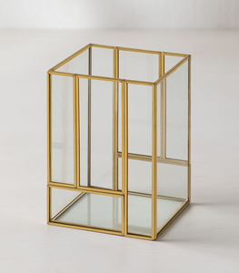 Portavelas de Mesa de Metal Alam Brass, Hecho a Mano, con Tapa de Lujo Impresa con Letras, Diseño Elegante para Hogar, Hotel, Terrario, Vidrio - Product Image 1