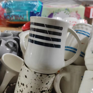 ชุดของขวัญถ้วยเซรามิกขนาดเล็กแบบไล่ระดับถ้วยชาพร้อมที่จับทำจากไม้สำหรับชิมชาและชา - Product Image 1