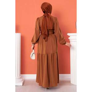 Vestido Hijab largo con cinturón tostado Accesorio de ropa musulmana tradicional - Product Image 3