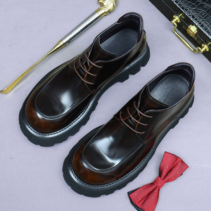 Chaussures à talons en cuir rétro pour femmes avec bride en T et escarpins vintage à talon carré pour dames, chaussures habillées élégantes pour fêtes et cocktails - Product Image 1