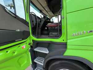 Vehículo Todoterreno Premium Usado de Lujo, Tamaño Completo, SUV, 2022, 415HP, Transmisión Automática, Tanque de Combustible Grande de 80L, 401-500km - Product Image 4