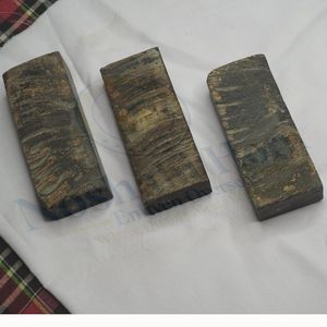 Blocs de corne de buffle de qualité exceptionnelle pour des poignées de couteau durables - Product Image 5