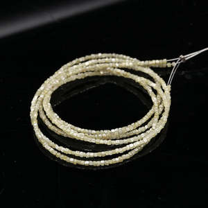 Diamant brut jaune en cube 1,5-2,5 mm, diamants naturels non taillés, clarté VS/VVS, pour la fabrication de bijoux avec certificat IGI - Product Image 3