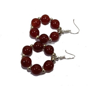 Boucles d'oreilles en perles de cornaline rouge en cristal Boucles d'oreilles en cristal de mode avec pierres précieuses de guérison Ensemble de bijoux pour femmes grossiste de perles - Product Image 3
