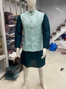 Fabricante indio Ropa de fiesta Diseño de rayón Sadi Kurta tradicional y pesado para hombres especiales con pijama y chaqueta Koti al por mayor - Product Image 2