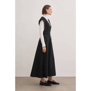 Chaleco de Lana Negro sin Mangas para Mujer, Talla Grande, con Plumas y Botones Vintage - Product Image 4