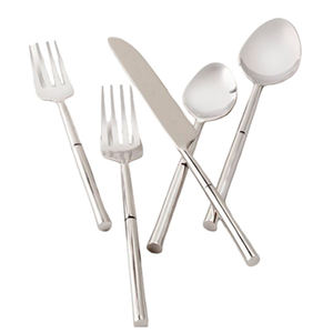 Ensemble de couverts en acier inoxydable miroir de couleur argentée au design élégant, parfait pour la vaisselle, fabriqué en Inde - Product Image 1
