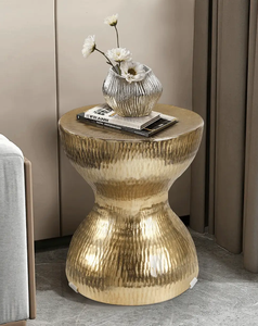 โต๊ะข้างทำจากโลหะทรงกลมผสมทองเหลือง AK ชุดสำเร็จรูปสีทอง & สีดำ2ชิ้นในราคาที่ดีที่สุดสำหรับเฟอร์นิเจอร์ห้องนั่งเล่น - Product Image 2