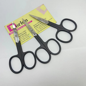 Prix de gros petits ciseaux en acier inoxydable avec logo personnalisé pointe émoussée manucure petits ciseaux sourcils coupe de cheveux petits ciseaux - Product Image 1