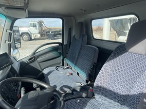 Usato 2023 HI NO S5 4x2 Motore Diesel 4 Cilindri 5.2L Tipo-4HK1TC Euro6 215 CV Trasmissione Automatica Guida a Sinistra - Product Image 5