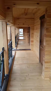 Cabaña de madera prefabricada de estilo de diseño moderno de origen ruso hecha en la India, tamaño personalizado para aplicaciones hoteleras - Product Image 3