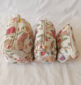 Juego de Bolsas de Viaje Acolchadas de Algodón Ecológico, Estampado Floral y Animal Vintage, Bolsas de Cosméticos con Cierre de Cremallera de Gran Capacidad - Product Image 1