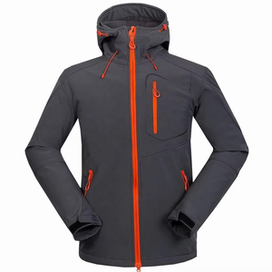 Veste de pluie à capuche et fermeture éclair pour hommes, coupe-vent d'hiver avec fonctionnalité imperméable - Product Image 1